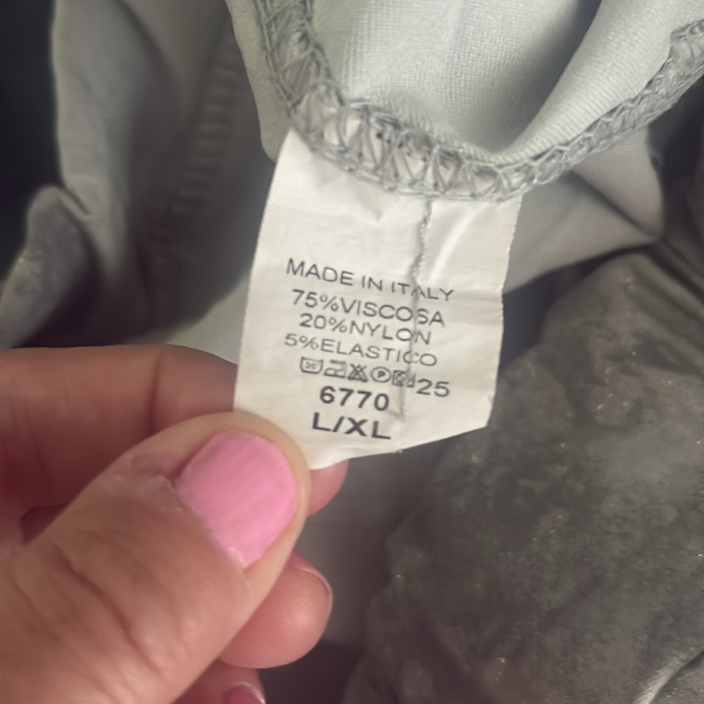 Boutique Jogger Pants - Picture 3 of 4